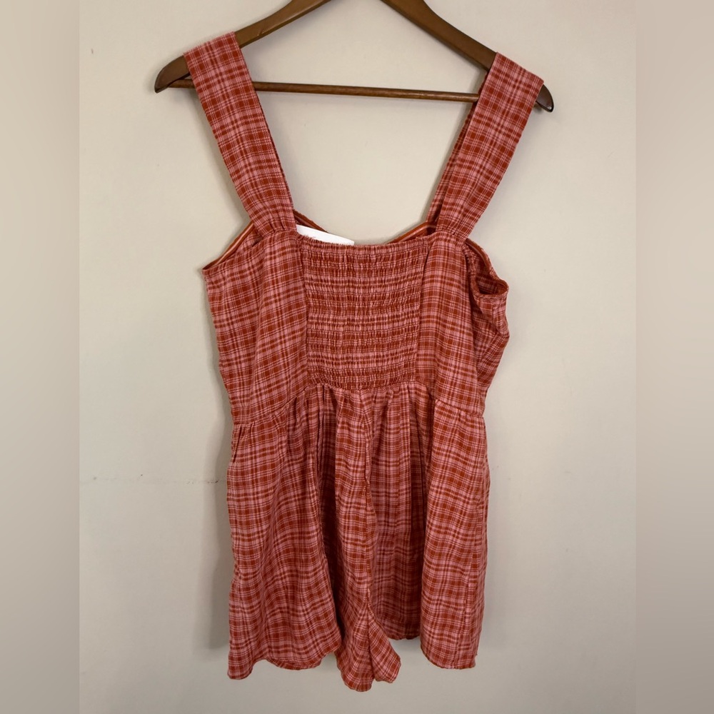 Juniper Blu plaid romper wide shoulder straps elastic back clasp closure chest L